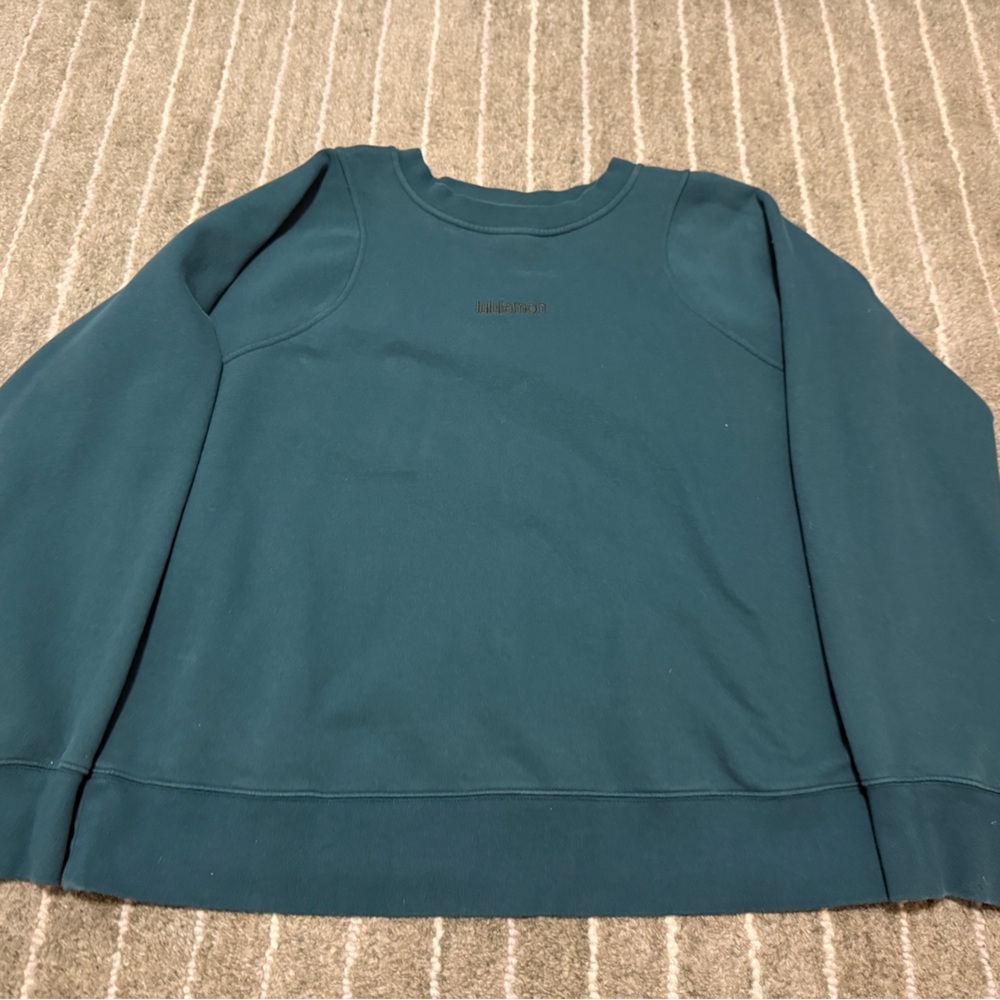 Lululemon graphic Crewneck sweatshirt